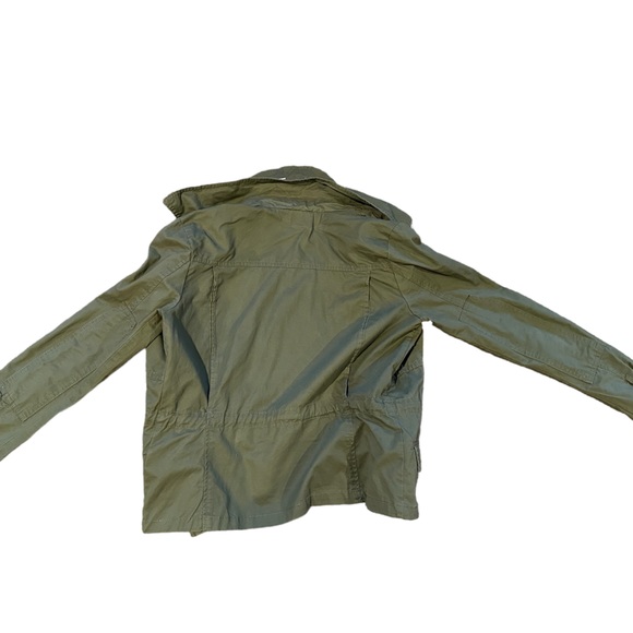 Delia’s Green Jacket - Picture 2 of 3